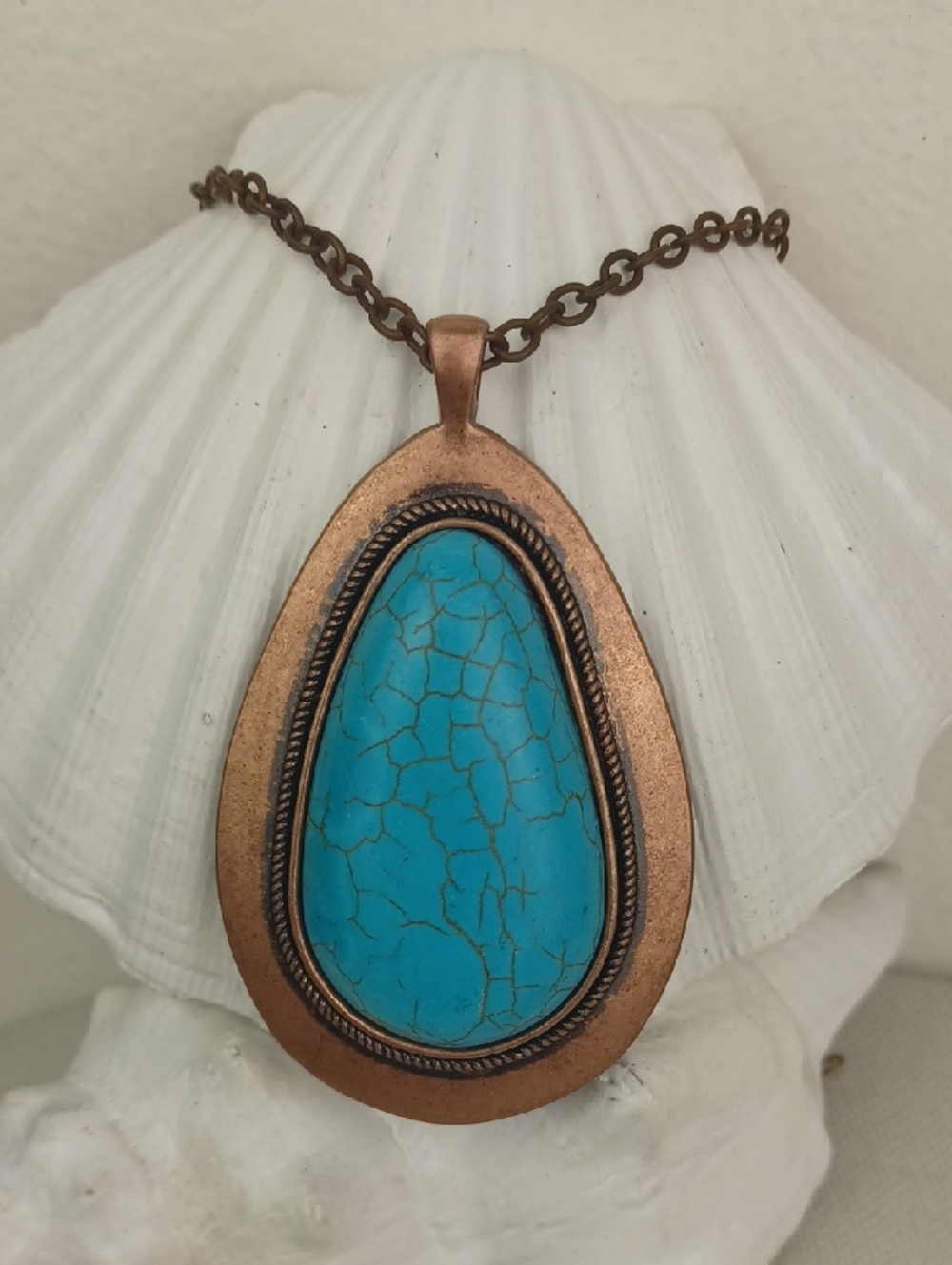 Gorgeous Turquoise Teardrop Stone Copper Pendant Chain Necklace  & Earrings